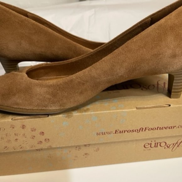 Euro Soft Shoes - Euro Soft Footwear Tellis Wheat Tan Genuine Suede Pumps Size 11M